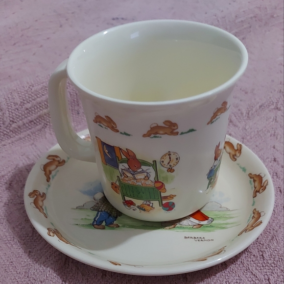 Bunnykins Royal Doulton Toddler Set - Picture 2 of 5